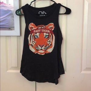 Super cute muscle tee